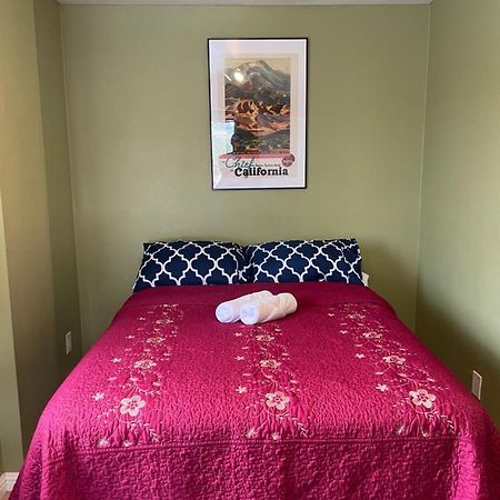 Private Room In Los Angeles With Wifi, Tv, And View Of Hollywood Sign & Shared Kitchen Kültér fotó