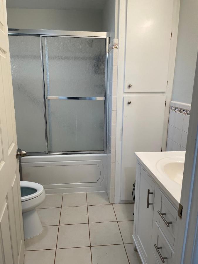 Private Room In Los Angeles With Wifi, Tv, And View Of Hollywood Sign & Shared Kitchen Kültér fotó