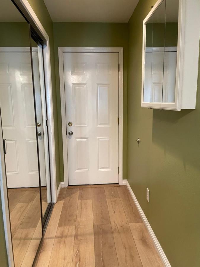 Private Room In Los Angeles With Wifi, Tv, And View Of Hollywood Sign & Shared Kitchen Kültér fotó